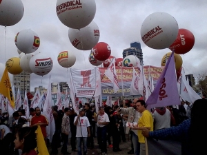Manifestação &#039;Esquerda contra o golpe&#039;