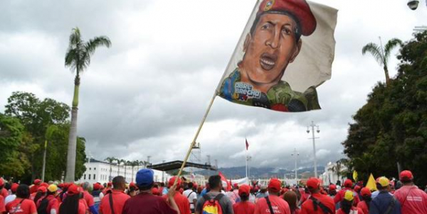 A esquerda perante a Venezuela
