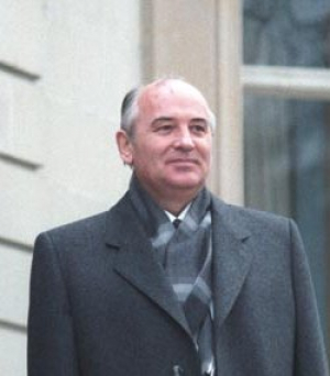 Mikhail Gorbatchov se tornou secretário-geral em 1985