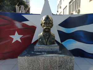 Busto em homenagem a José Martí