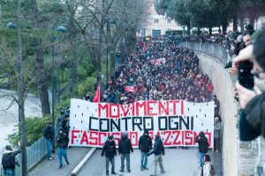 Milhares vão às ruas na Itália contra o fascismo