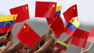 China aprova créditos a Venezuela para elevar investimento petroleiro