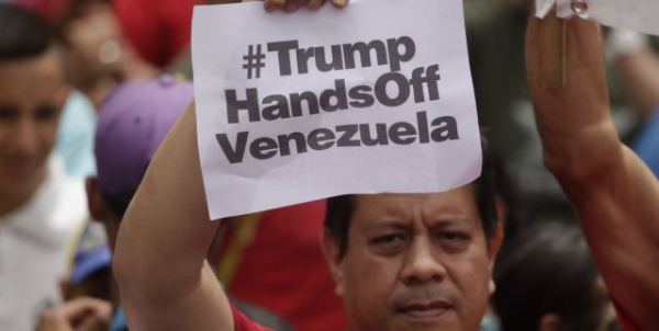 Intelectuais e movimentos sociais denunciam conspiração contra a Venezuela