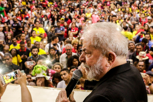 Justiça brasileira confirma ofensiva reacionária condenando Lula a 12 anos de prisão