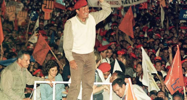Há 19 anos nasceu, através do voto, a Pátria nova que Chávez sonhou junto ao povo