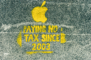 Apple não quer pagar impostos e governo irlandês não quer receber