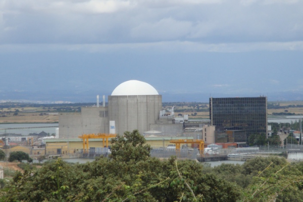 Portugal: Assembleia da República condena construção de armazém para resíduos nucleares em Almaraz na vizinha Espanha