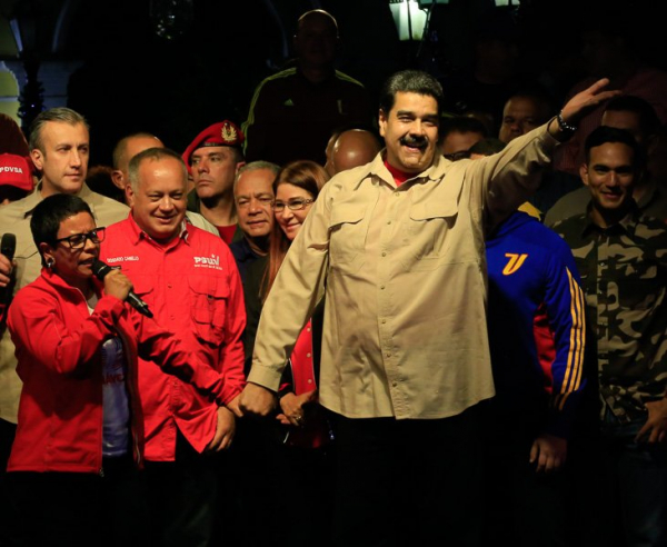 Chavismo conquista mais de 300 prefeituras em eleições municipais na Venezuela