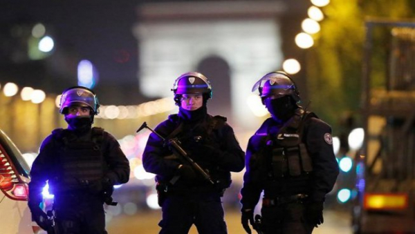 O Estado Islâmico assume a autoria do ataque no centro de Paris