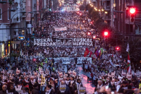 80 mil saem às ruas de Bilbau pedindo a volta dos presos políticos