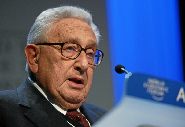 Depois da posse de Trump (de NY para Davos): Kissinger ao vivo