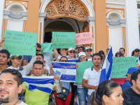 Manifestação típica de "revolução colorida" dirigida pelos EUA, na cidade nicaraguense de Granada (21.04.2018)