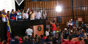 Venezuela: trabalhadores formam comitê para levar debate constituinte para as empresas