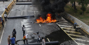 Manifestação em Caracas organizada por grupos ligados à oposição