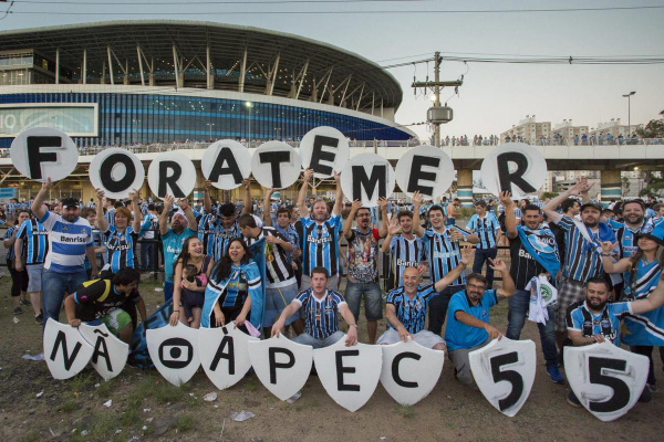 A ascensão das claques antifascistas no futebol brasileiro