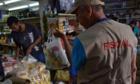 Venezuela: redes de supermercados são investigadas por denúncias de especulação