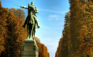 Estátua a Simón Bolívar.