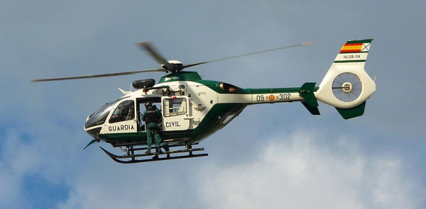 Um helicóptero da Guardia Civil espanhola