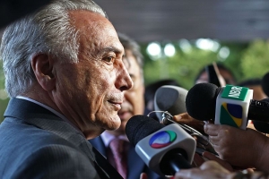 A tragédia Brasileira retrato da falsa democracia