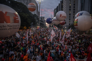 Direita não pode ir às ruas pedir prisão de Lula, as ruas são da esquerda e do povo