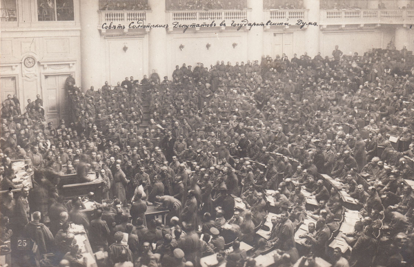 Assembleia do Soviete de Petrogrado em 1917